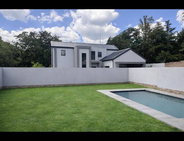 4 BEDROOM CLUSTER FOR SALE IN BRYANSTON